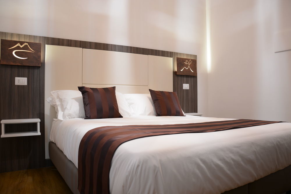 Duomo Residence เนเปิลส์ ภายนอก รูปภาพ
